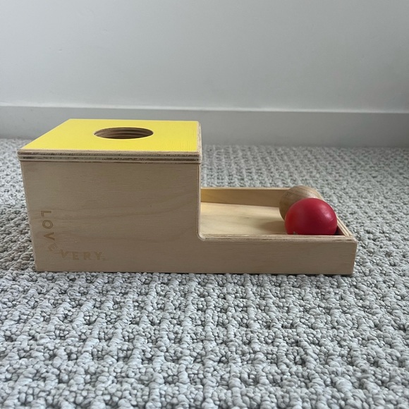 Vibrant Yellow Wooden Shape Sorter by [Brand] - Picture 6 of 7